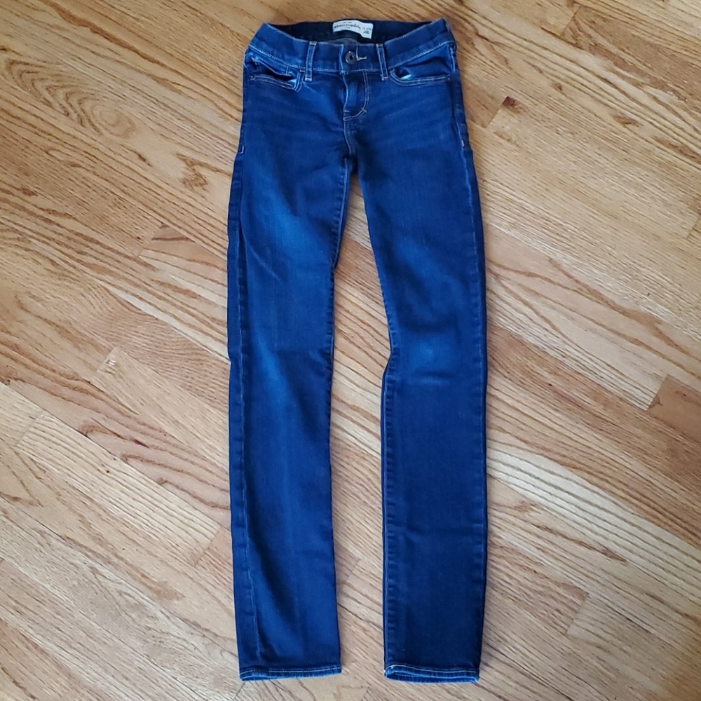 ABERCROMBIE Kids
Girls 12 SLIM
Dark Denim
Skinny